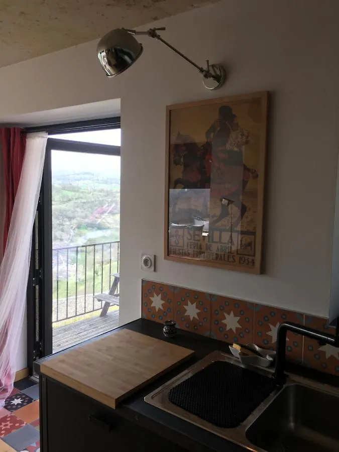 Gîte Libertalia Salles-la-Source Hébergement de vacances