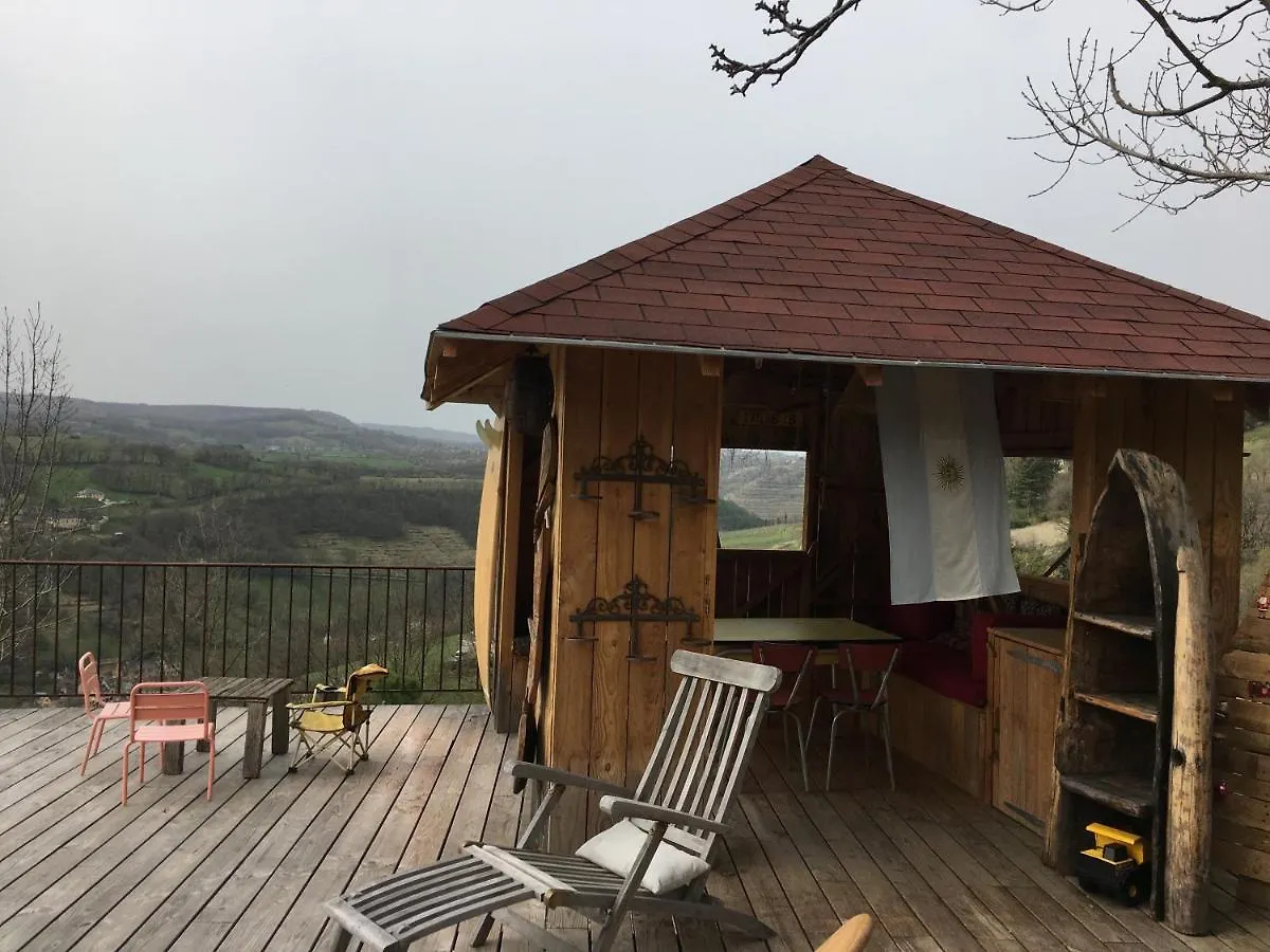 Gîte Libertalia Salles-la-Source Hébergement de vacances