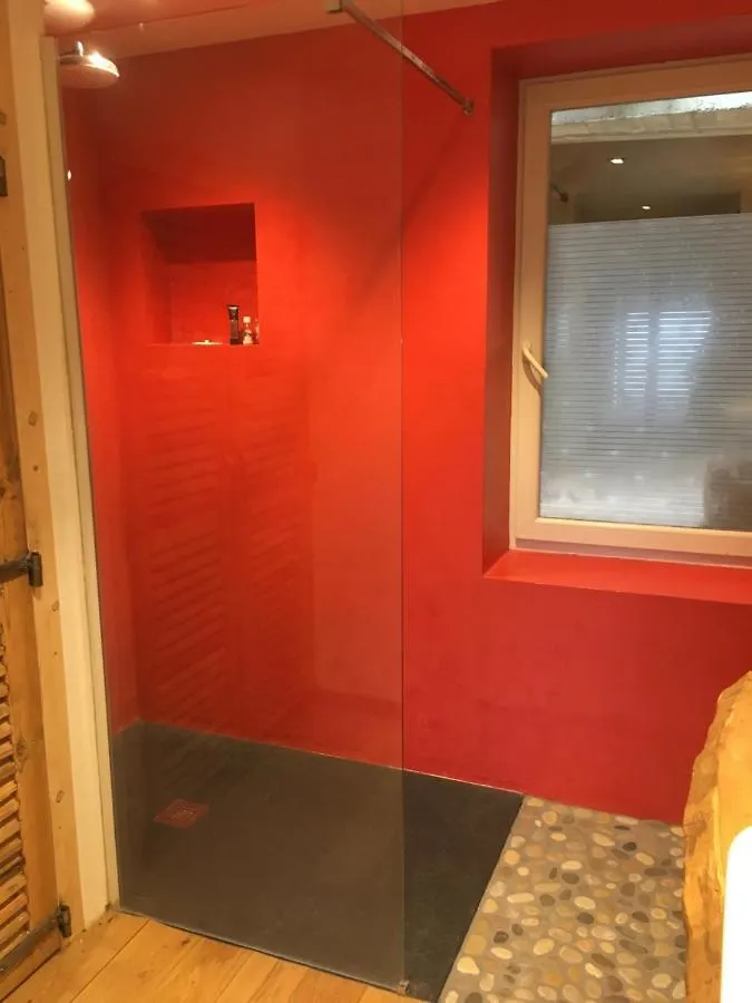 Hébergement de vacances Gîte Libertalia Salles-la-Source France