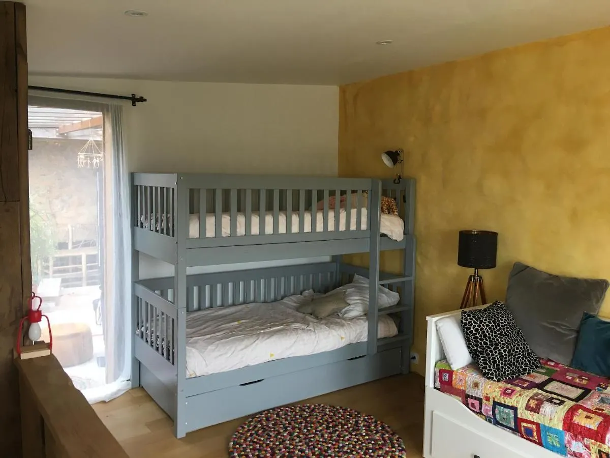 Hébergement de vacances Gîte Libertalia Salles-la-Source France