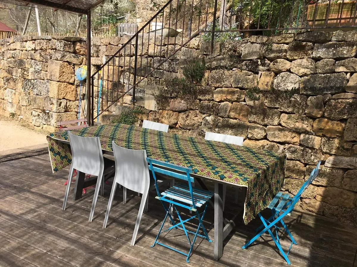 Gîte Libertalia Salles-la-Source Hébergement de vacances